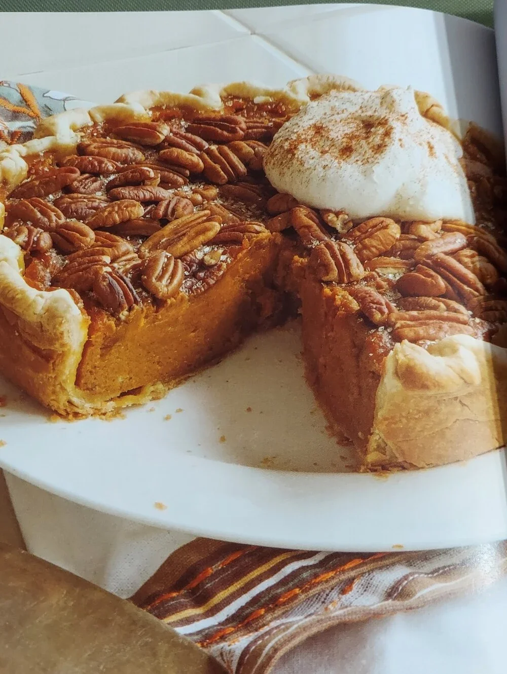 Fix-It and Forget-It NEW Cookbook by Phyllis Good